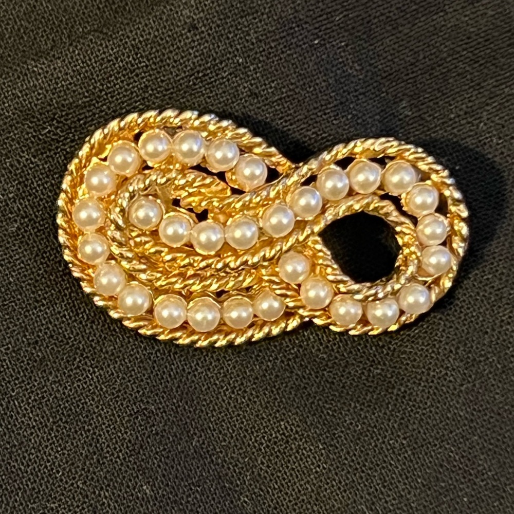 Pearl Brooch